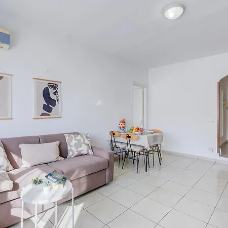 Apartment Francia - In Town Center - Happy *